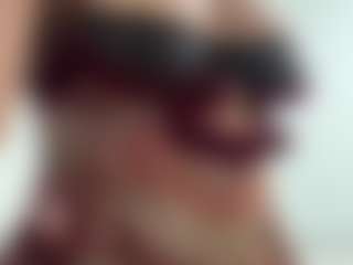BellaSky's Live Sex Cam Show