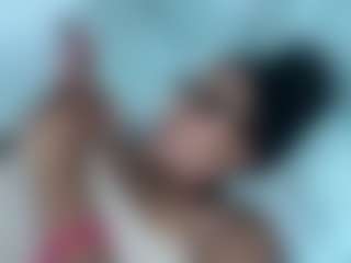 BellaSky's Live Sex Cam Show