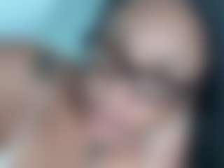 BellaSky's Live Sex Cam Show