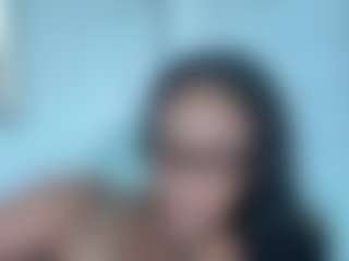 BellaSky's Live Sex Cam Show