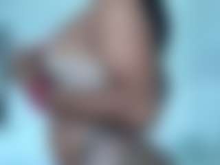BellaSky's Live Sex Cam Show