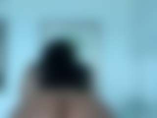 BellaSky's Live Sex Cam Show