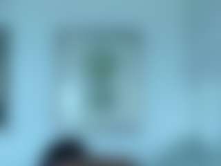 BellaSky's Live Sex Cam Show