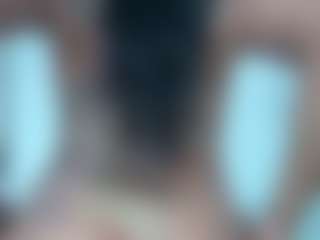 BellaSky's Live Sex Cam Show