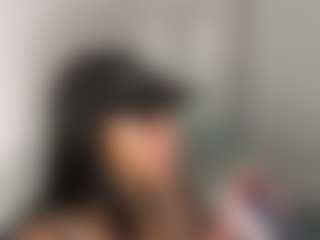 BellaSky's Live Sex Cam Show
