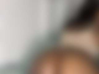 BellaSky's Live Sex Cam Show