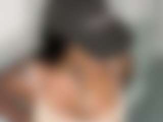 BellaSky's Live Sex Cam Show