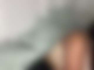 BellaSky's Live Sex Cam Show