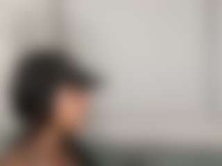 BellaSky's Live Sex Cam Show