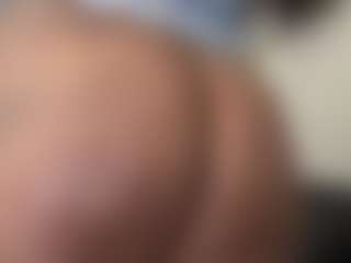BellaSky's Live Sex Cam Show