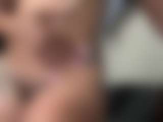 BellaSky's Live Sex Cam Show