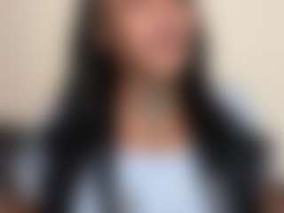 BellaSky's Live Sex Cam Show