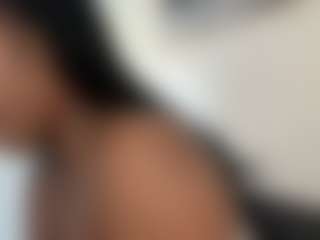 BellaSky's Live Sex Cam Show