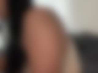 BellaSky's Live Sex Cam Show