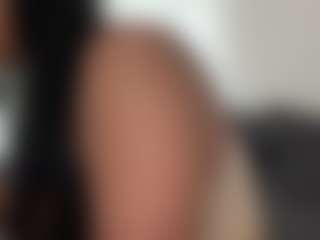 BellaSky's Live Sex Cam Show