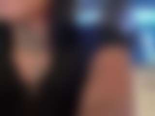 BellaSky's Live Sex Cam Show