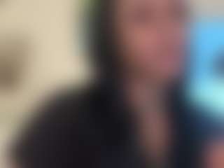 BellaSky's Live Sex Cam Show