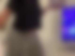 BellaSky's Live Sex Cam Show