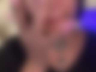 BellaSky's Live Sex Cam Show
