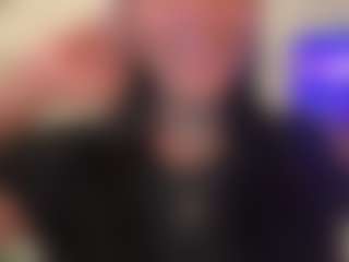 BellaSky's Live Sex Cam Show