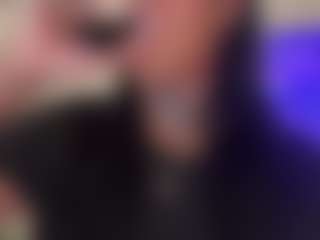 BellaSky's Live Sex Cam Show