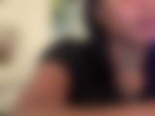 BellaSky's Live Sex Cam Show