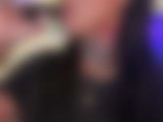 BellaSky's Live Sex Cam Show