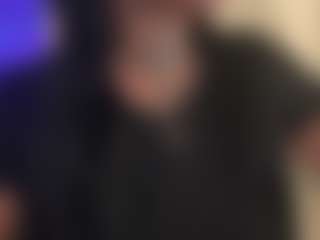BellaSky's Live Sex Cam Show