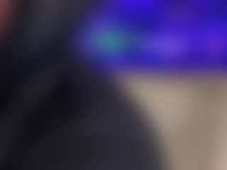 BellaSky's Live Sex Cam Show