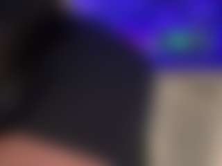 BellaSky's Live Sex Cam Show