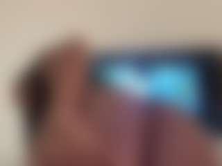 BellaSky's Live Sex Cam Show