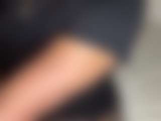 BellaSky's Live Sex Cam Show