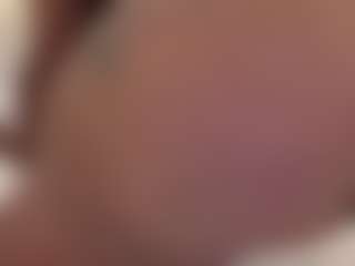 BellaSky's Live Sex Cam Show