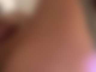 BellaSky's Live Sex Cam Show