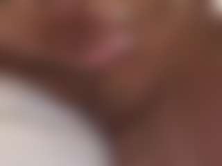 BellaSky's Live Sex Cam Show