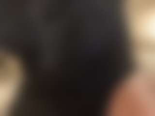 BellaSky's Live Sex Cam Show