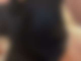 BellaSky's Live Sex Cam Show