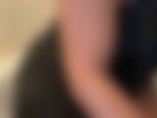 BellaSky's Live Sex Cam Show