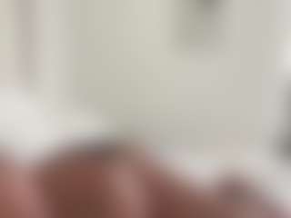 BellaSky's Live Sex Cam Show