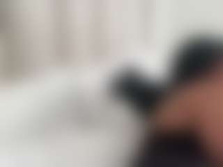 BellaSky's Live Sex Cam Show