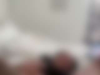 BellaSky's Live Sex Cam Show