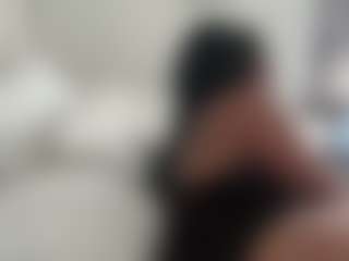 BellaSky's Live Sex Cam Show