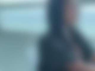 BellaSky's Live Sex Cam Show