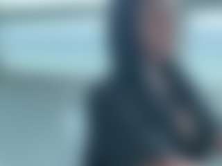 BellaSky's Live Sex Cam Show