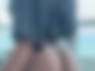 BellaSky's Live Sex Cam Show