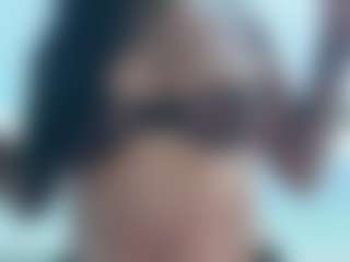 BellaSky's Live Sex Cam Show