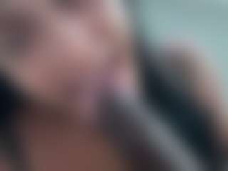 BellaSky's Live Sex Cam Show