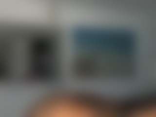 BellaSky's Live Sex Cam Show