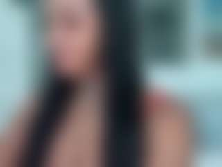 BellaSky's Live Sex Cam Show