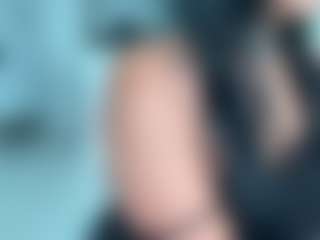 BellaSky's Live Sex Cam Show